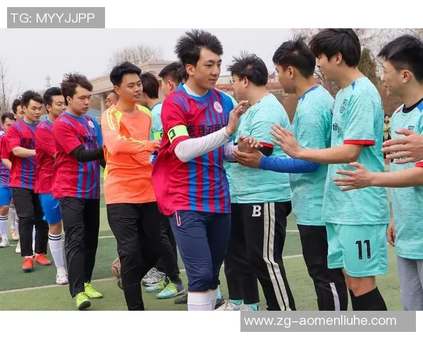 大连队迎战广东富力全力争胜展现球队实力与斗志