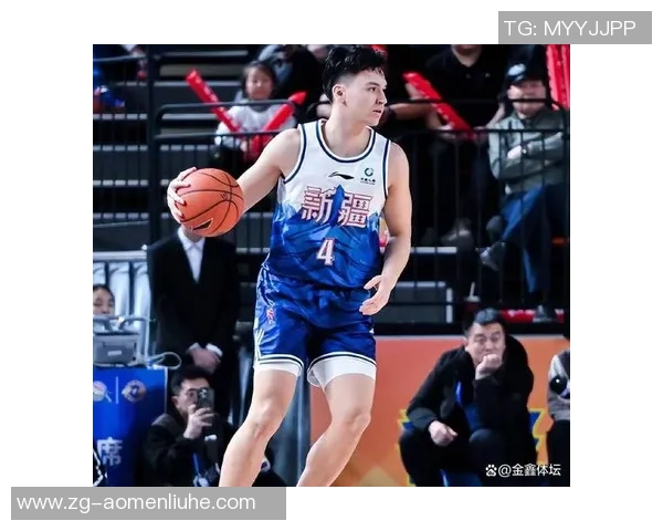 新疆男篮对阵四川队的精彩较量即将上演,谁将赢得这场激烈的篮球对决 新疆男篮对阵四川队的精彩较量即将上演,谁将赢得这场激烈的篮球对决